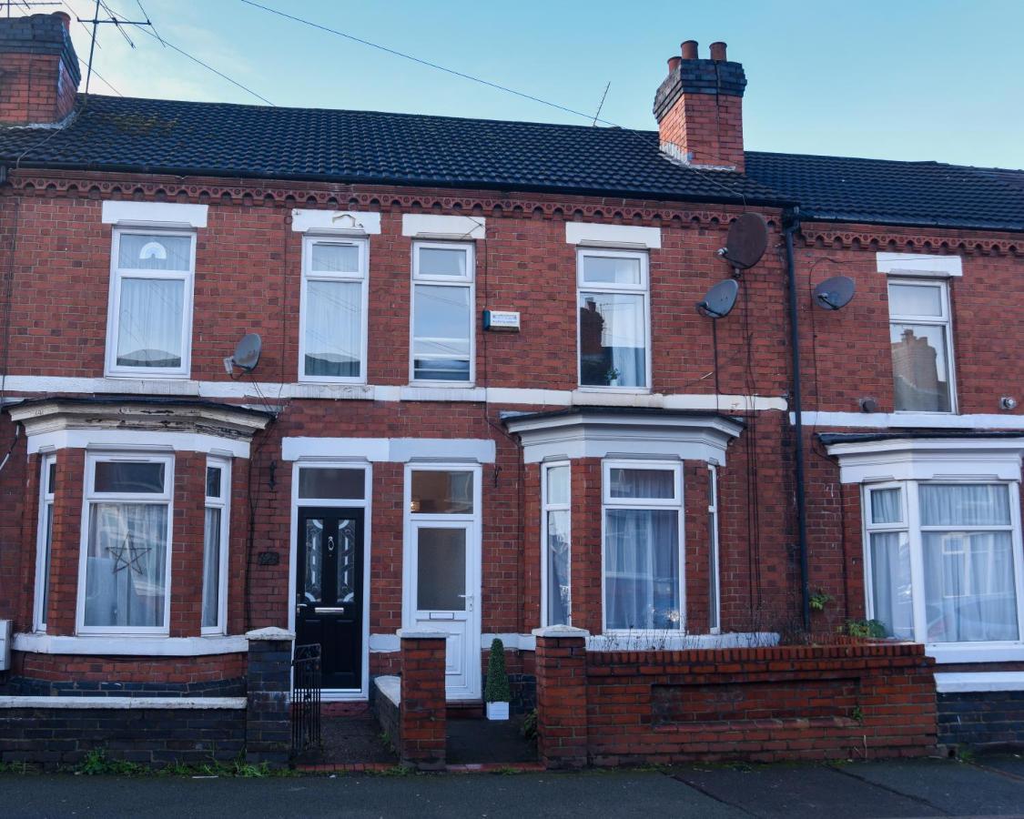 Minshull House Villa Crewe Exterior photo